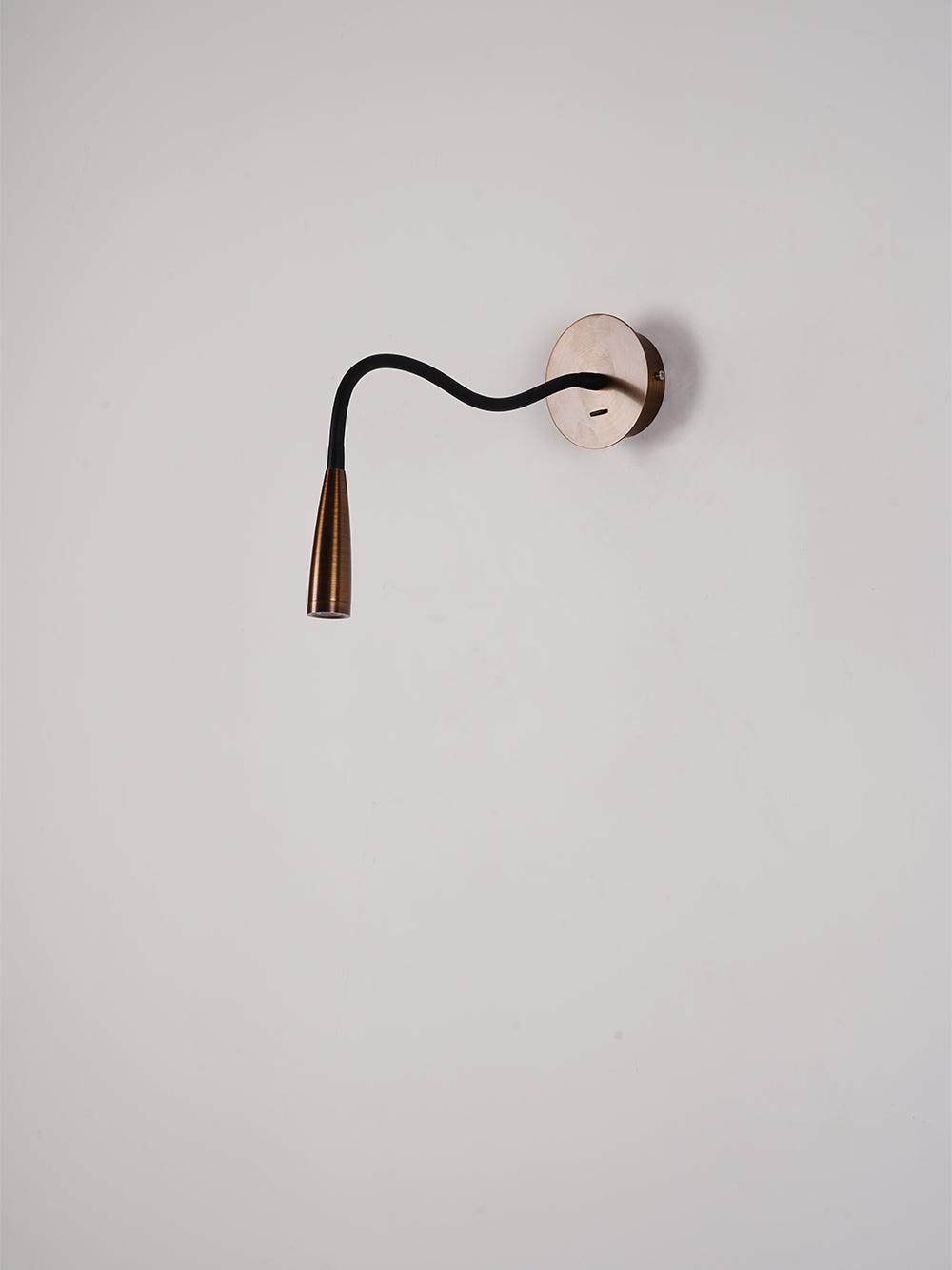 Giorisse Aluminium Wall Light-Moonnatur