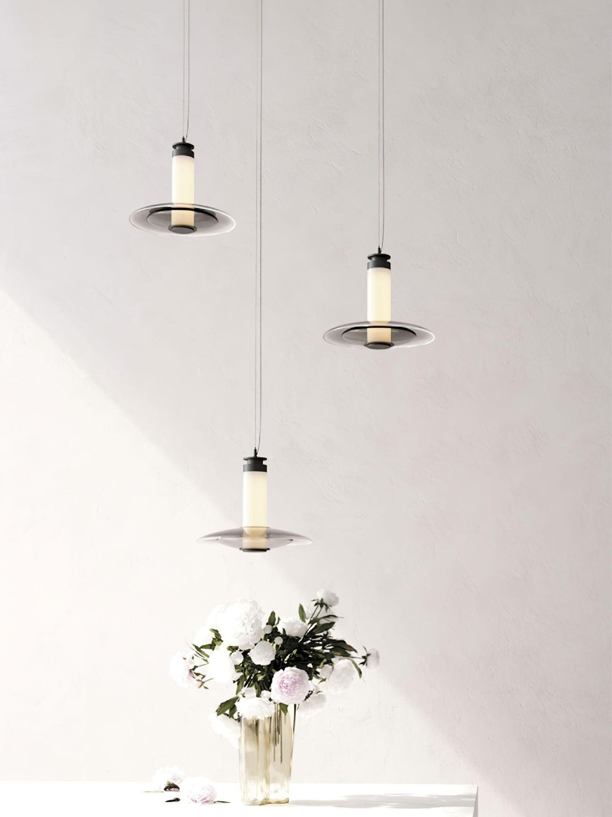 Gavessa Glass Pendant Light-Moonnatur