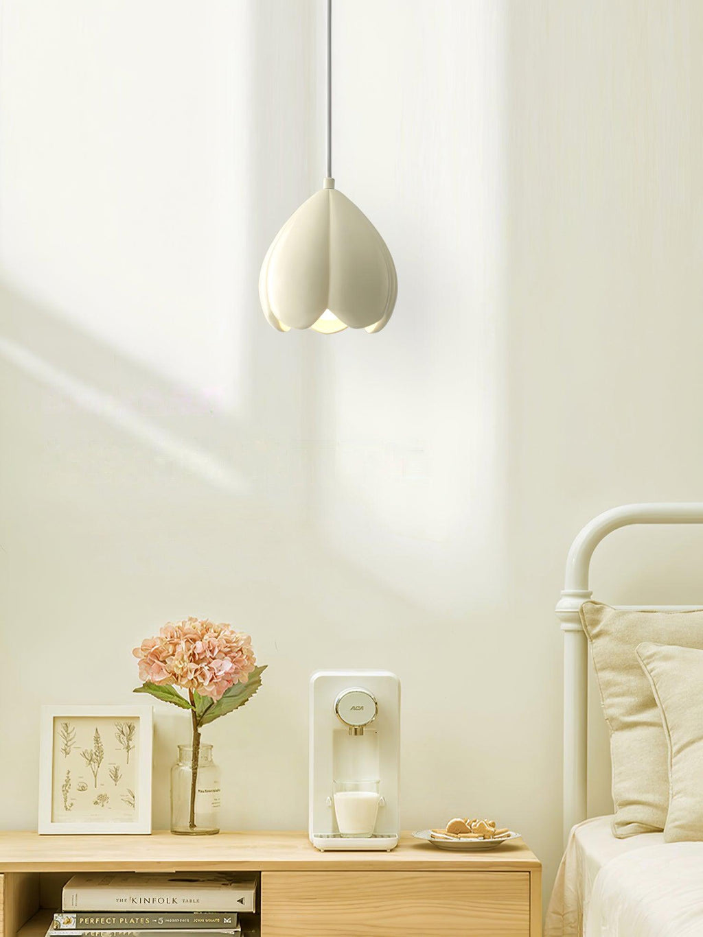 Silvenora Resin Pendant Light-Moonnatur