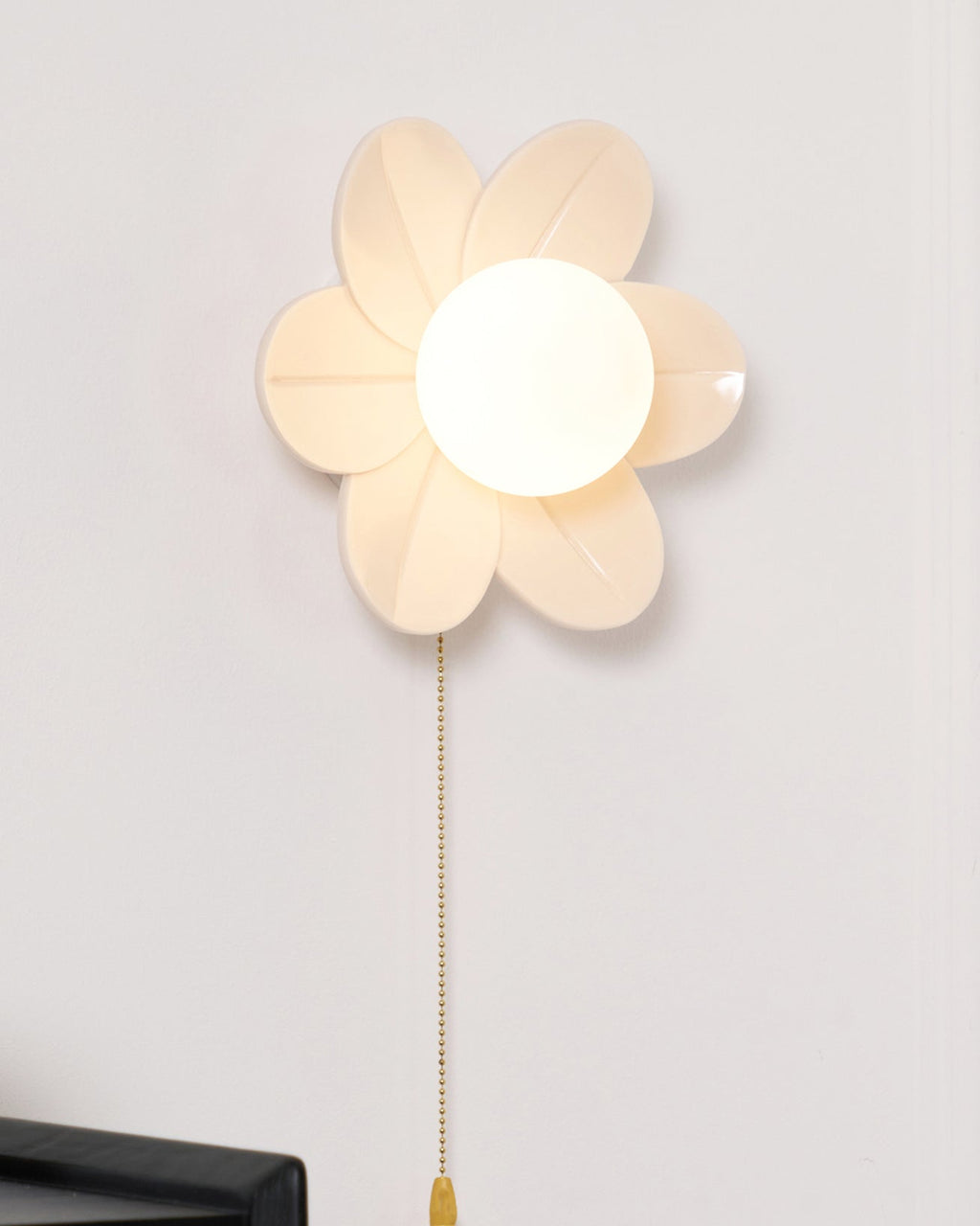 Farenlyn Resin Wall Light-Moonnatur