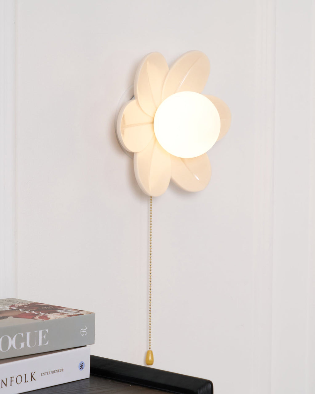Farenlyn Resin Wall Light-Moonnatur