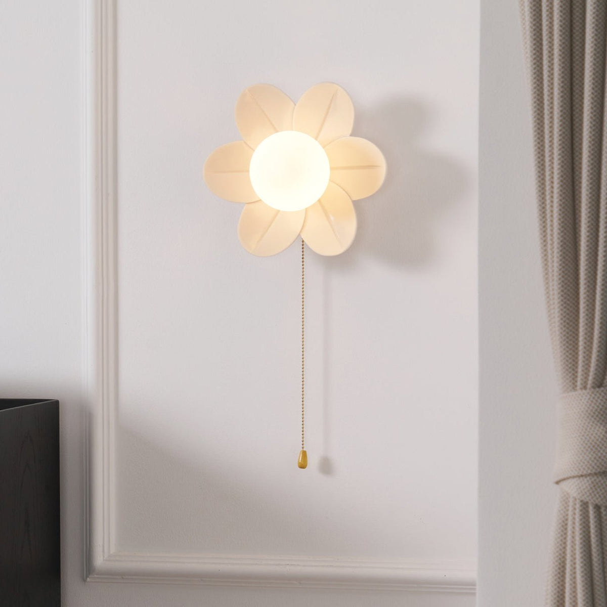 Farenlyn Resin Wall Light-Moonnatur