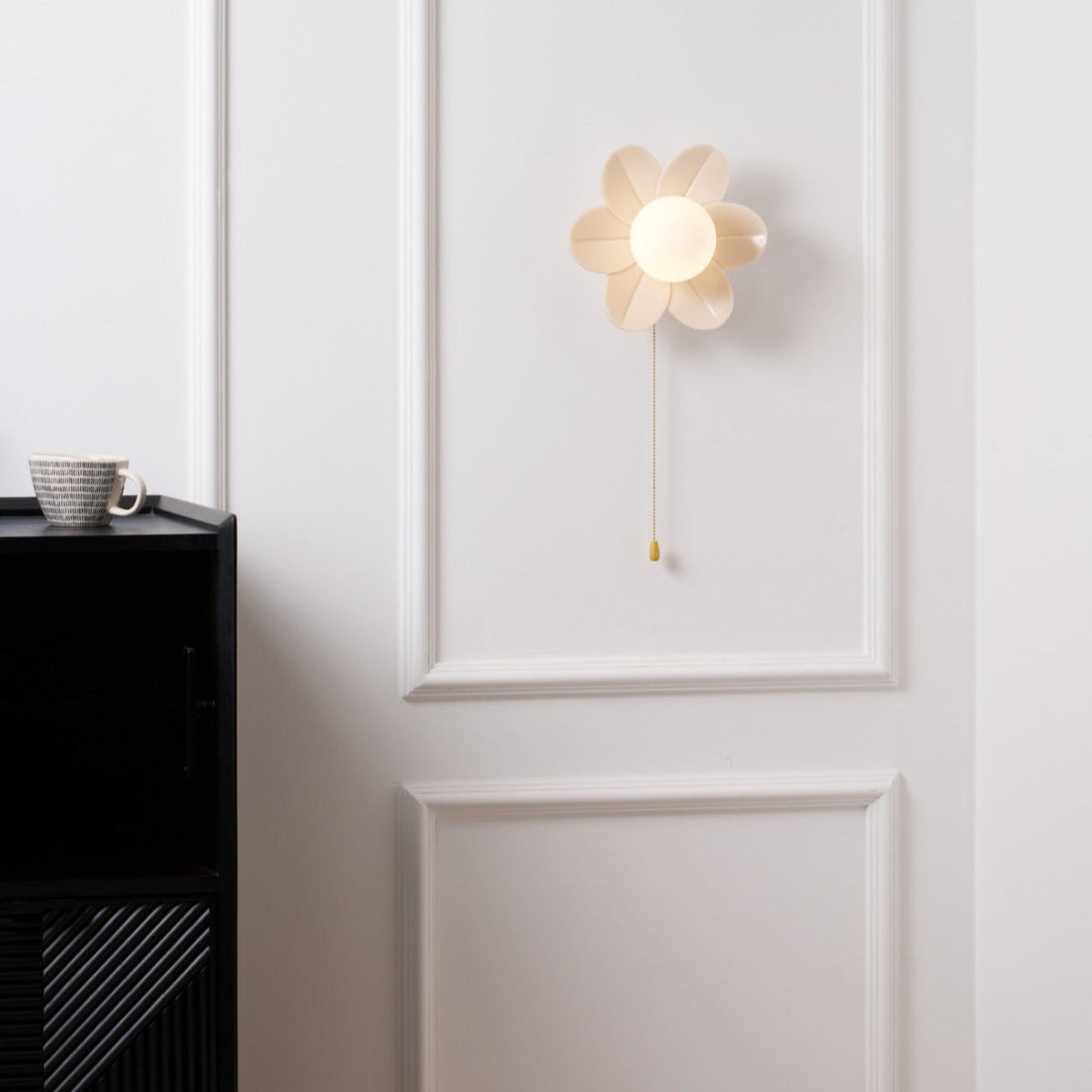 Farenlyn Resin Wall Light-Moonnatur