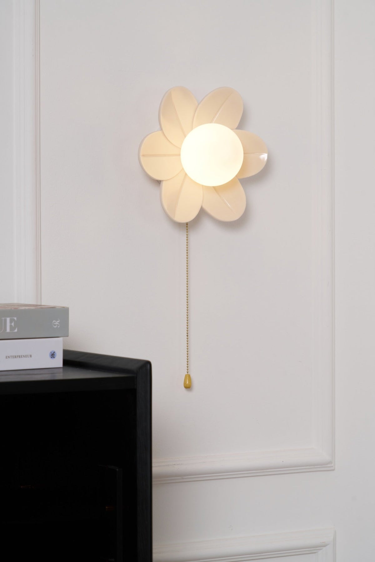 Farenlyn Resin Wall Light-Moonnatur