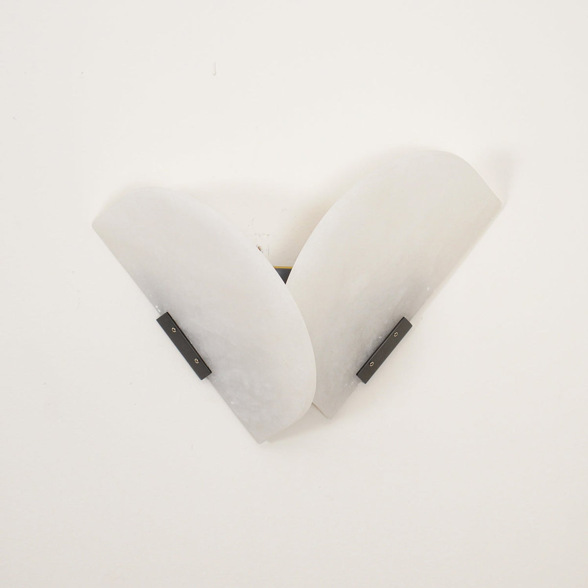 Weldenford Alabaster Wall Light-Moonnatur