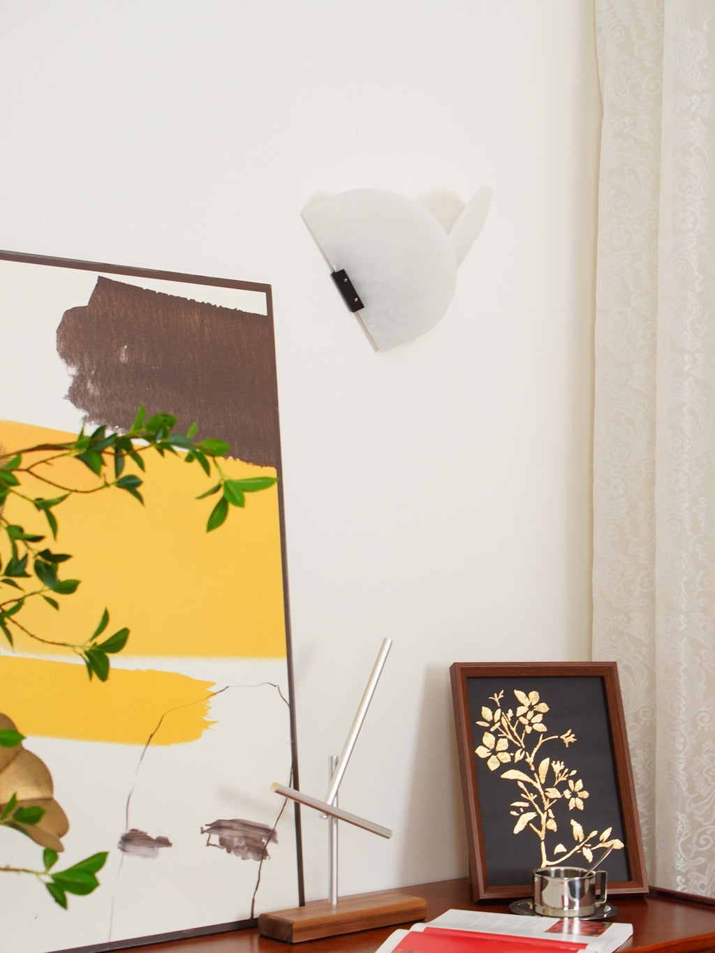 Weldenford Alabaster Wall Light-Moonnatur