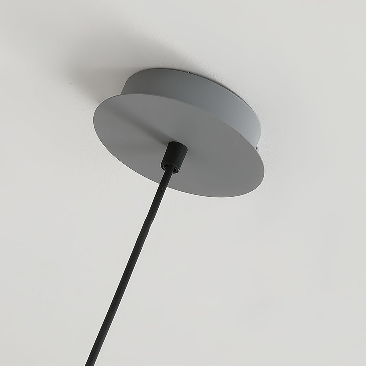 Ylmora Metal Pendant Lamp-Moonnatur