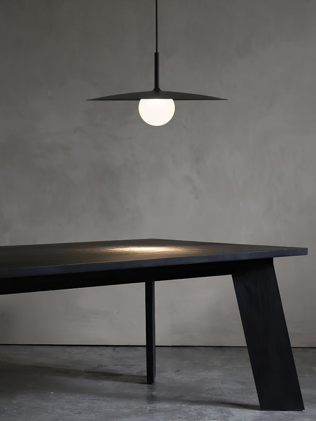 Ylmora Metal Pendant Lamp-Moonnatur