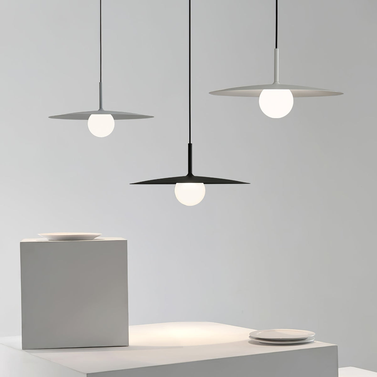 Ylmora Metal Pendant Lamp-Moonnatur