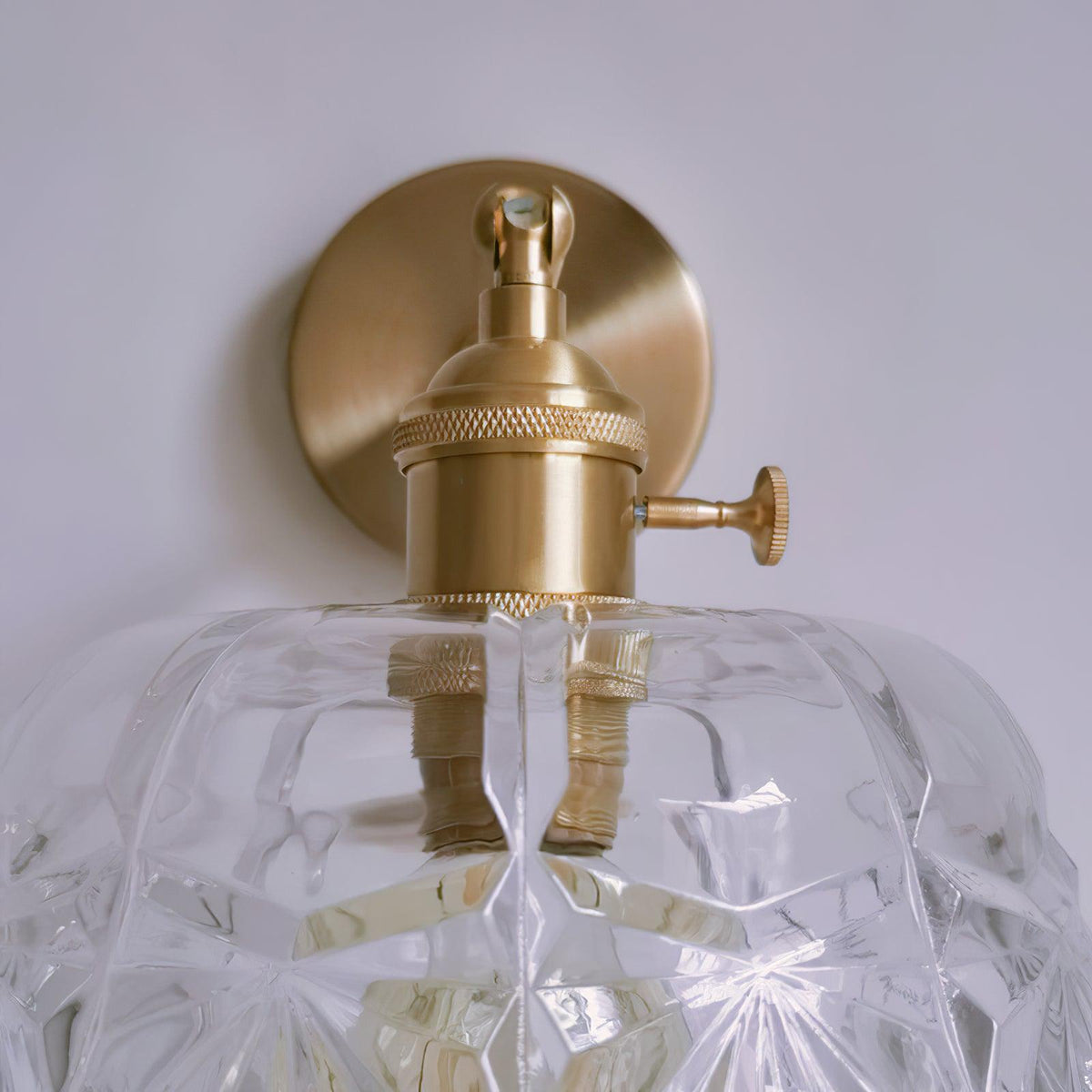 Qisara Crystal Wall Light-Moonnatur