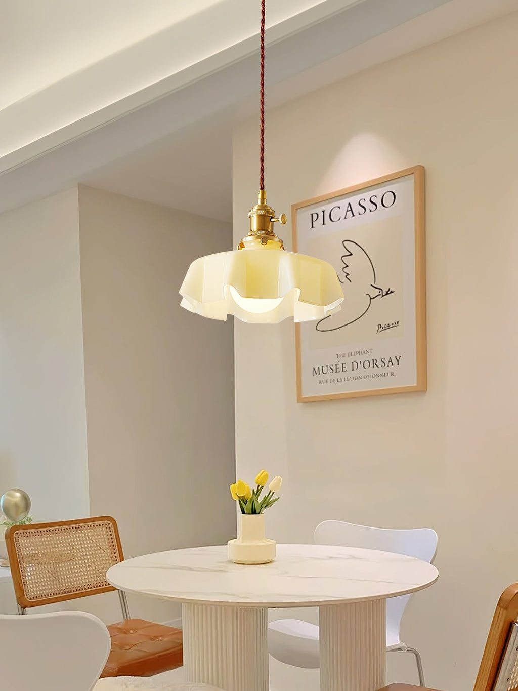 Darrowiel Glass Pendant Light-Moonnatur