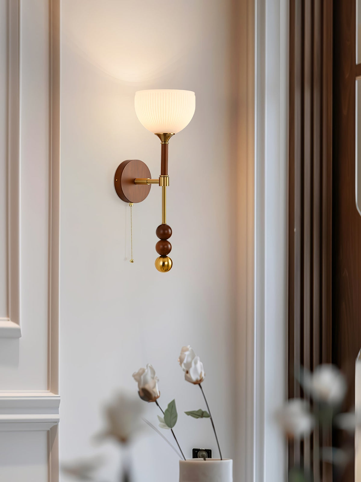 Ysolia Wood Wall Lamp-Moonnatur