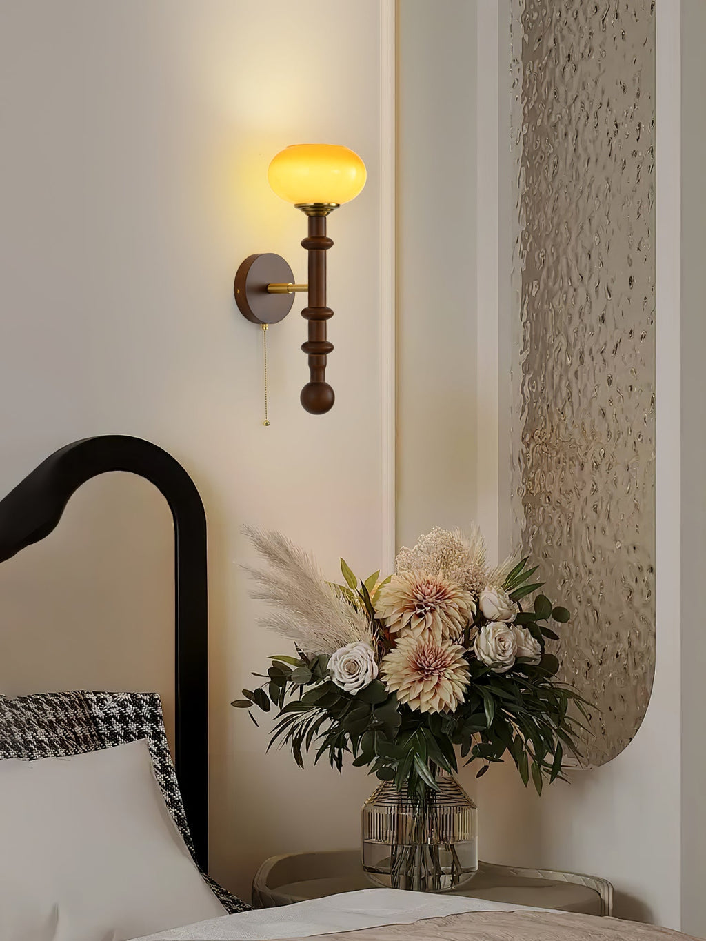 Ysolia Wood Wall Lamp-Moonnatur