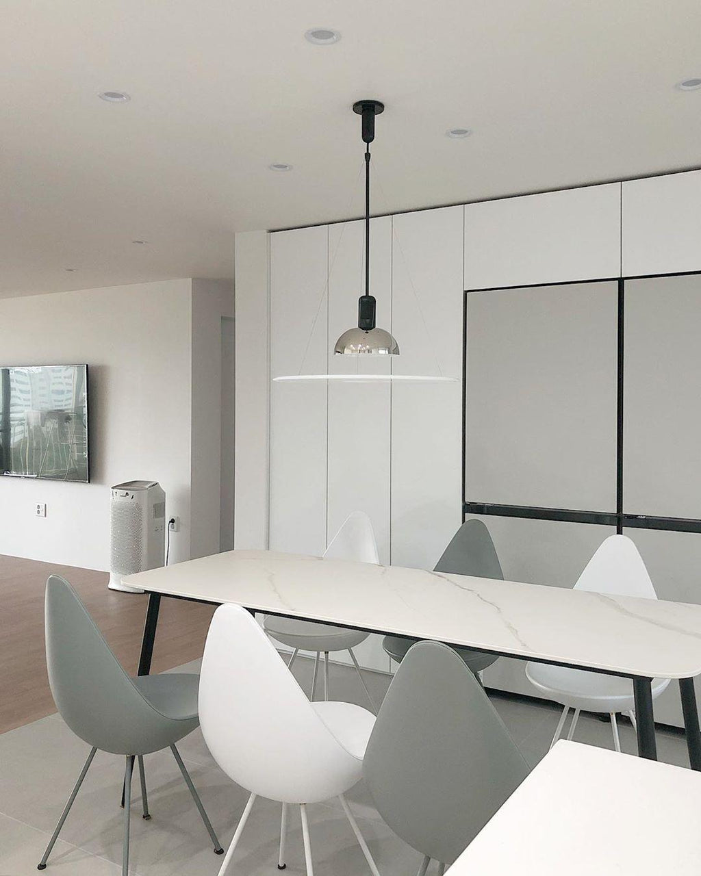 Beldenera Acrylic Pendant Light-Moonnatur