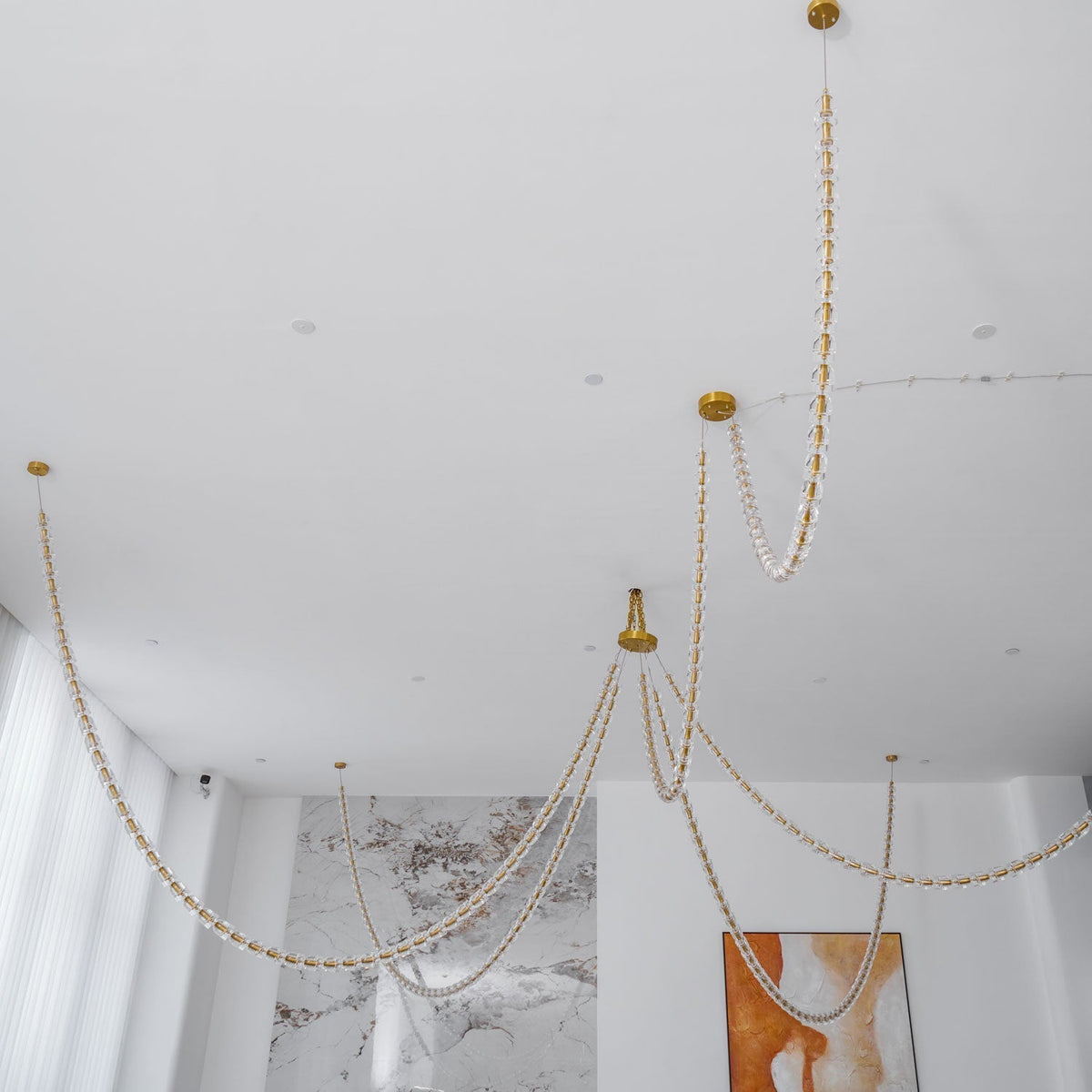 Myrenwyn Acrylic Chandelier-Moonnatur