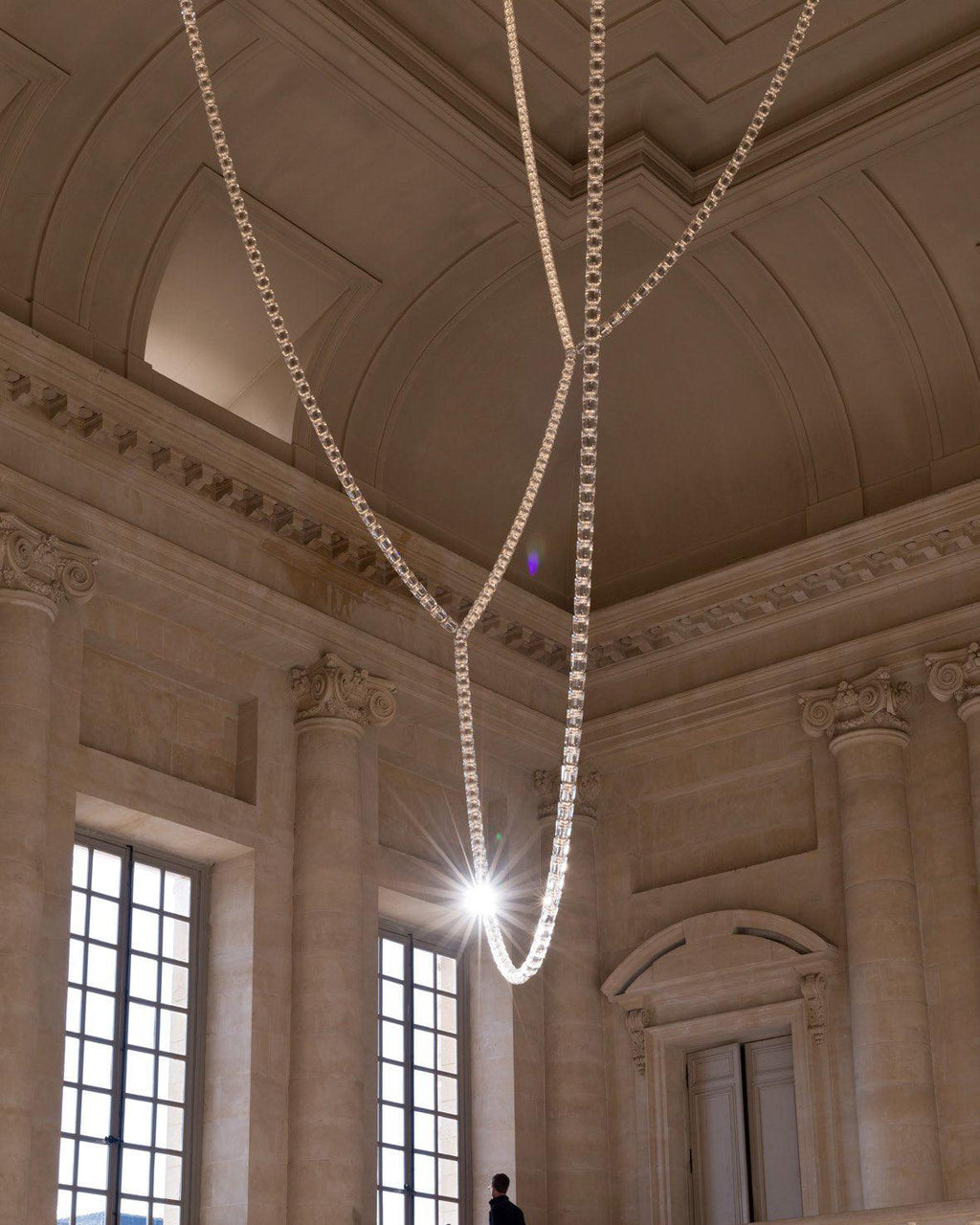 Myrenwyn Acrylic Chandelier-Moonnatur