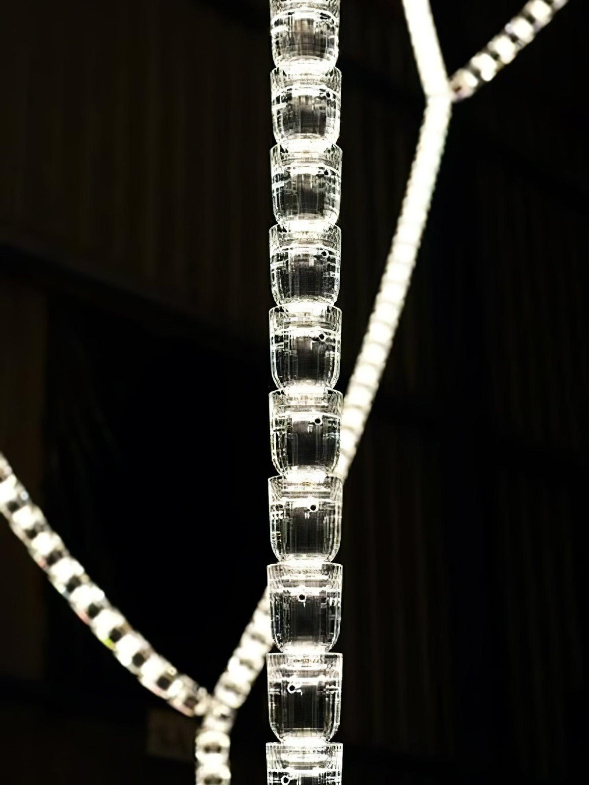 Darrowwyn Acrylic Chandelier-Moonnatur