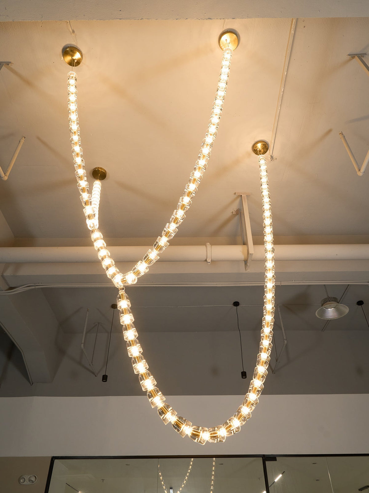 Myrenwyn Acrylic Chandelier-Moonnatur