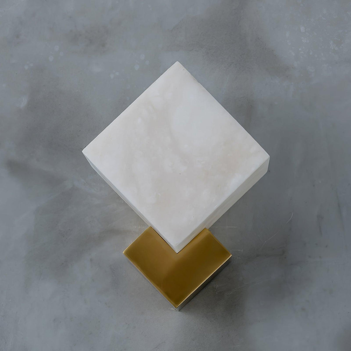 Elsenonna Alabaster Wall Light-Moonnatur