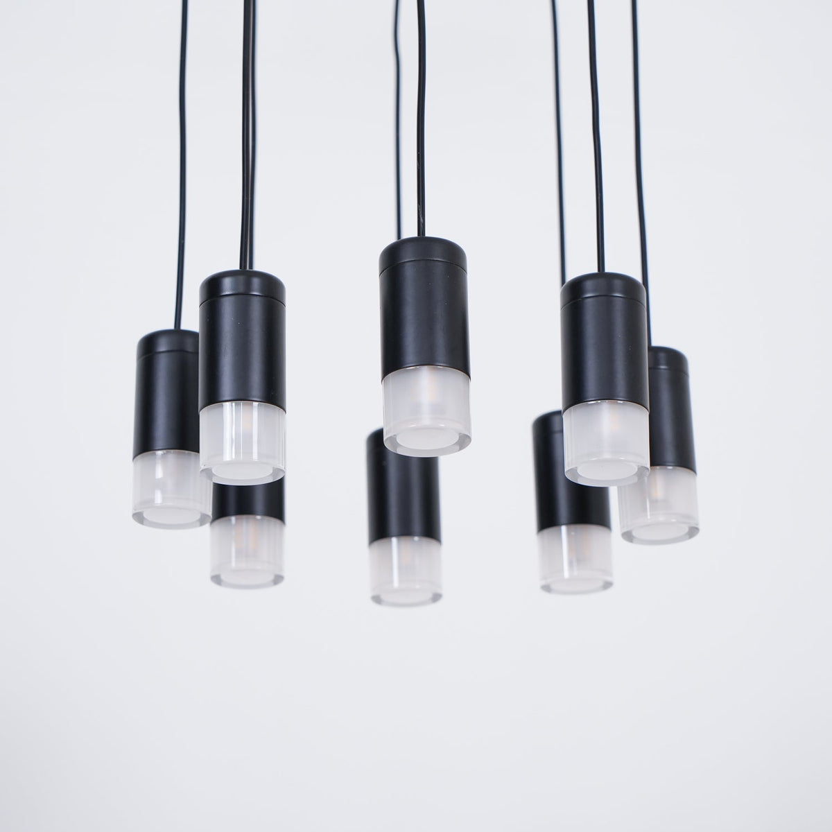 Arlenella Acrylic Pendant Light-Moonnatur
