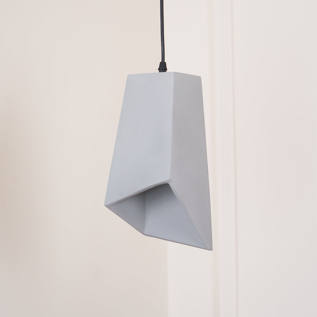 Kardenaria Cement Pendant Light-Moonnatur