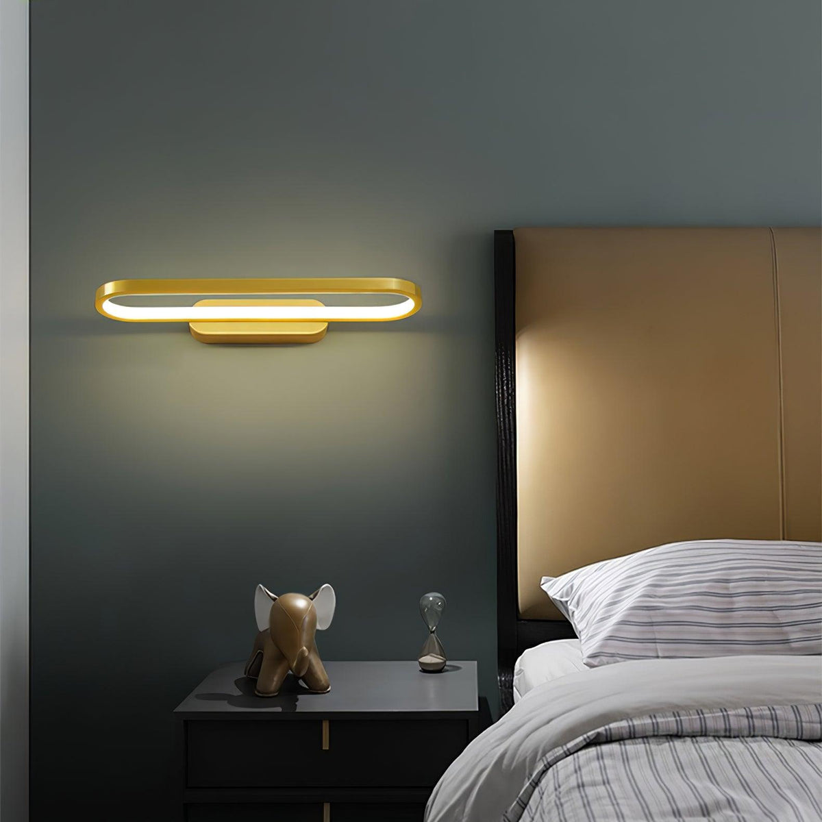 Aldricora Brass Wall Light-Moonnatur