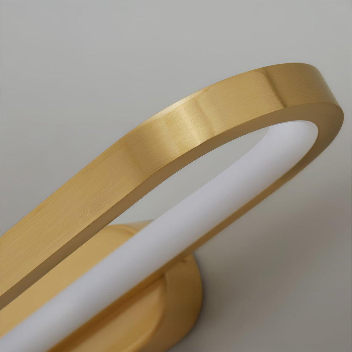 Aldricora Brass Wall Light-Moonnatur