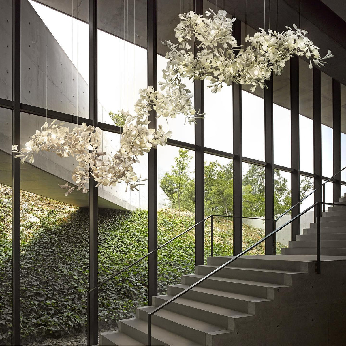 Olyvera Ceramic Chandelier-Moonnatur