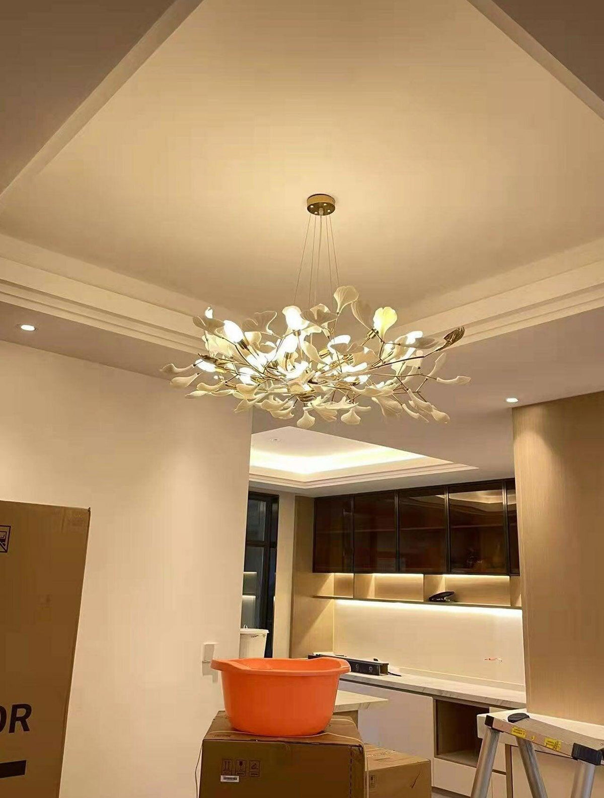 Lovenena Ceramic Chandelier-Moonnatur