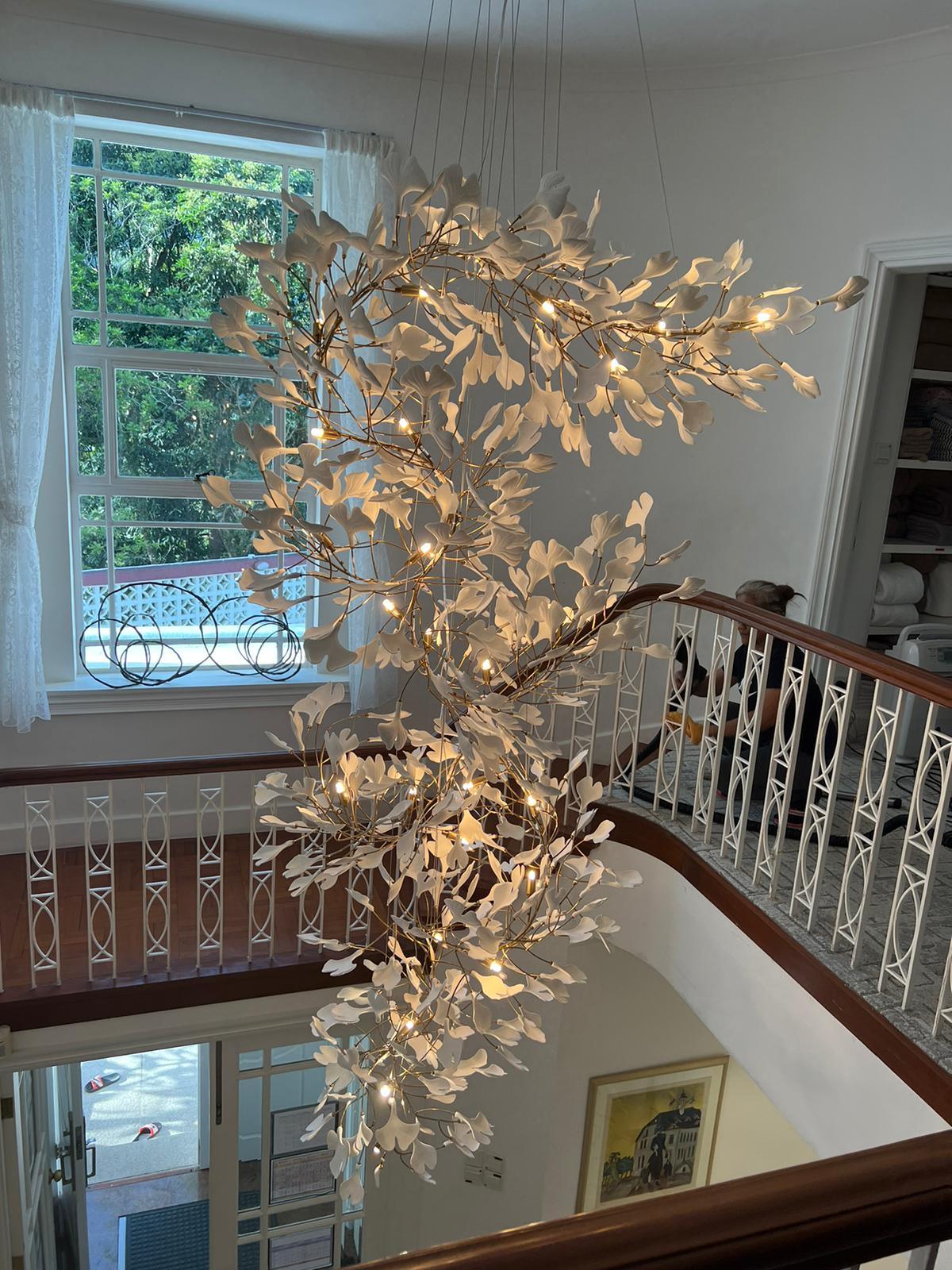 Koralisse Ceramic Chandelier-Moonnatur
