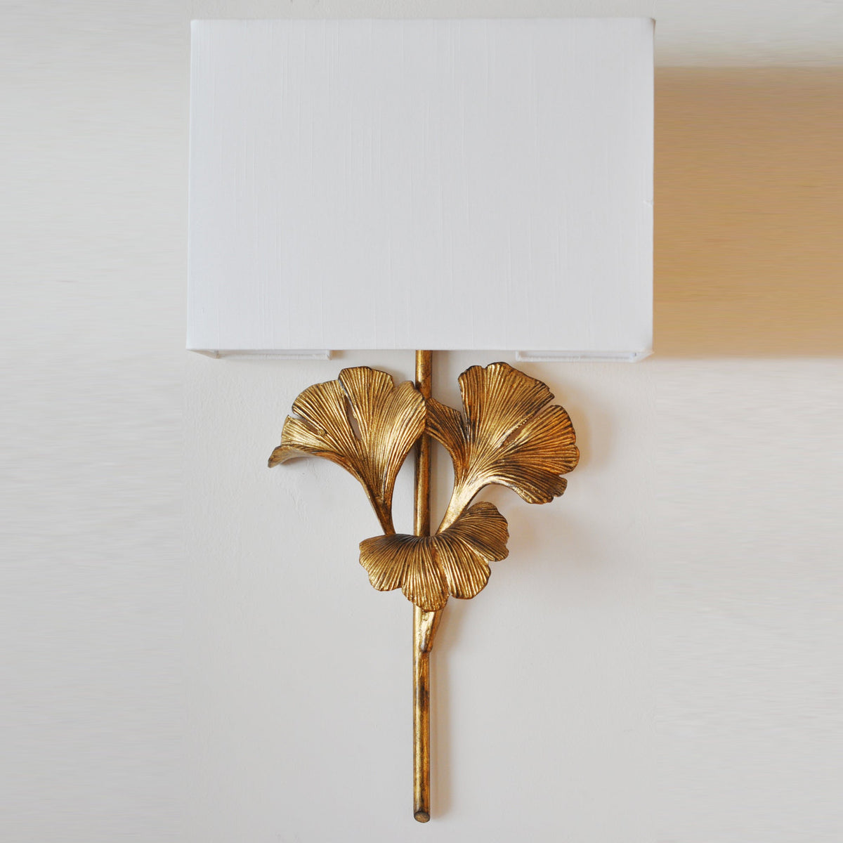 Avrenora Fabric Wall Light-Moonnatur