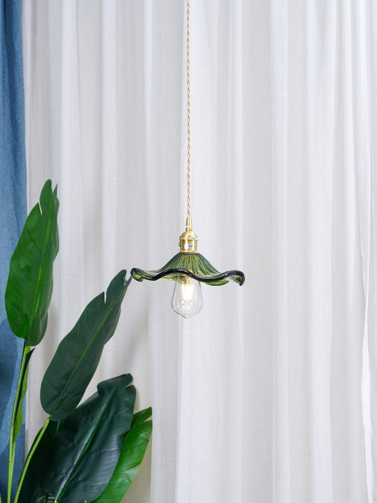Lasmere Glass Pendant Light-Moonnatur