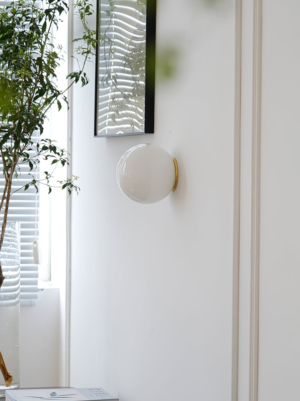 Hazelera Glass Wall Light-Moonnatur
