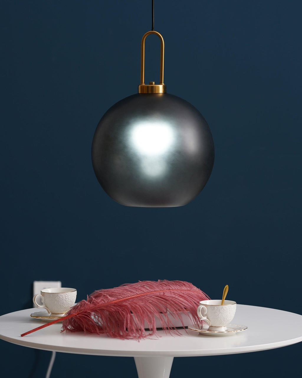 Lyrenina Glass Pendant Light-Moonnatur