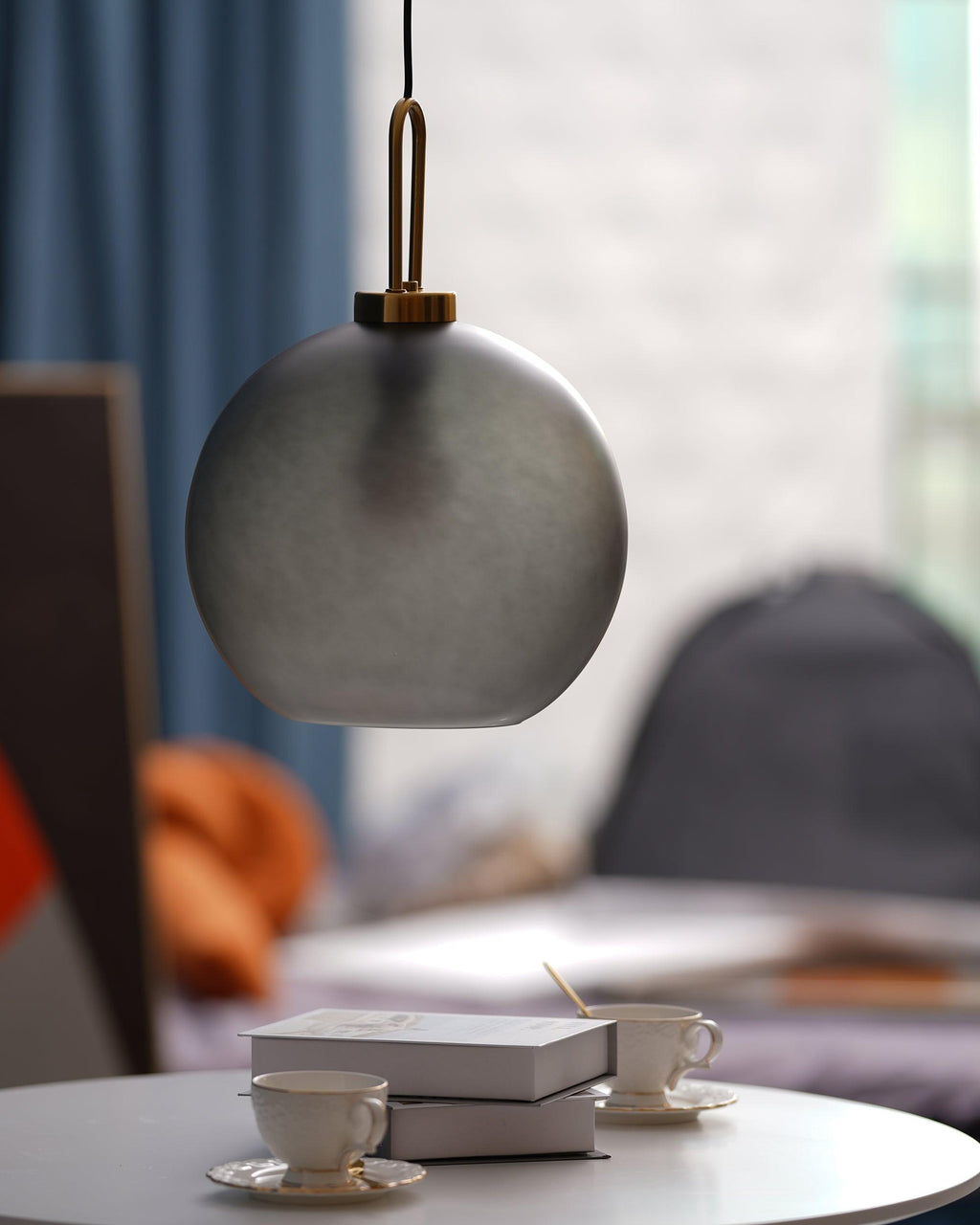 Lyrenina Glass Pendant Light-Moonnatur