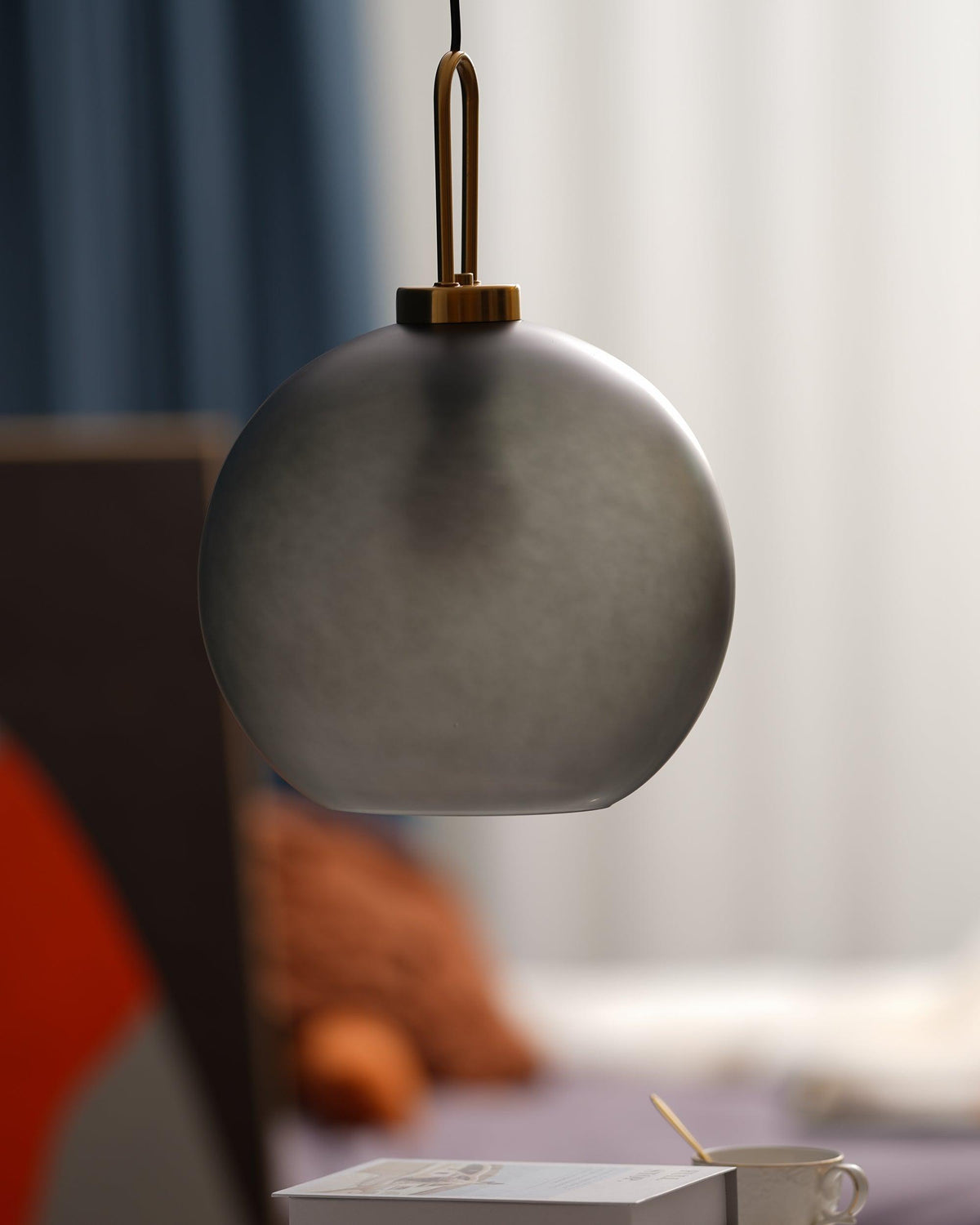 Lyrenina Glass Pendant Light-Moonnatur