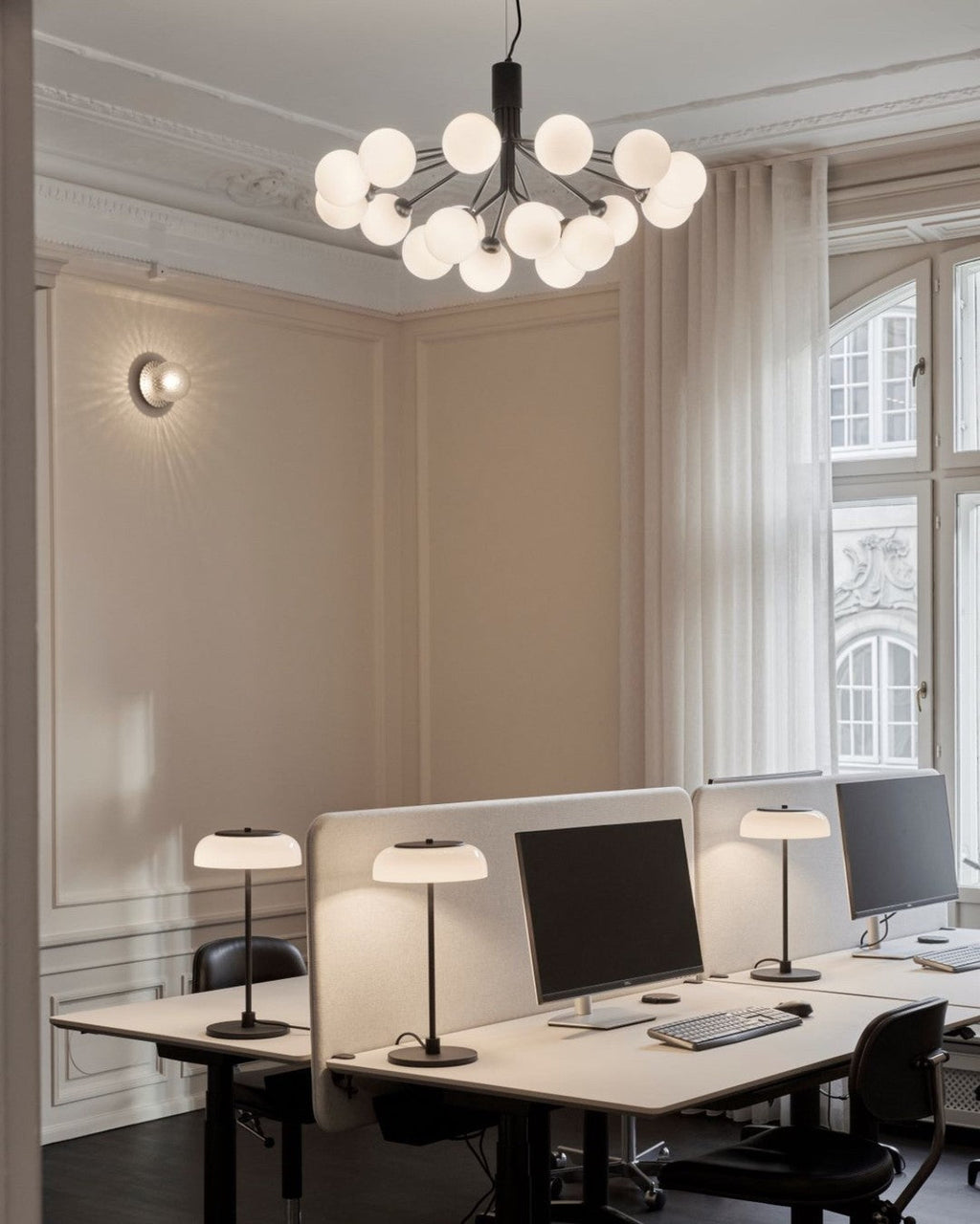 Ivorette Glass Chandelier-Moonnatur