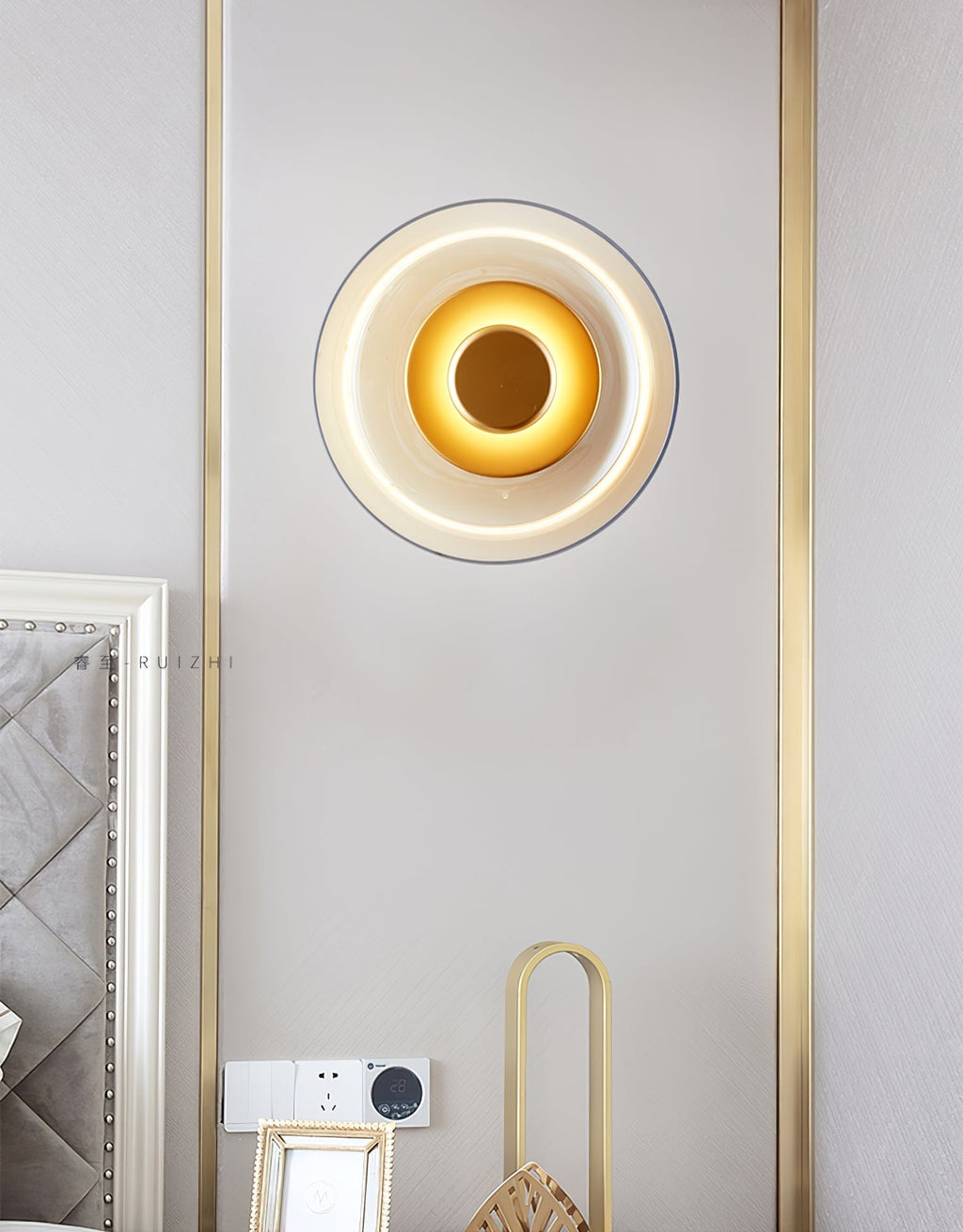 Ilvanna Glass Wall Light-Moonnatur