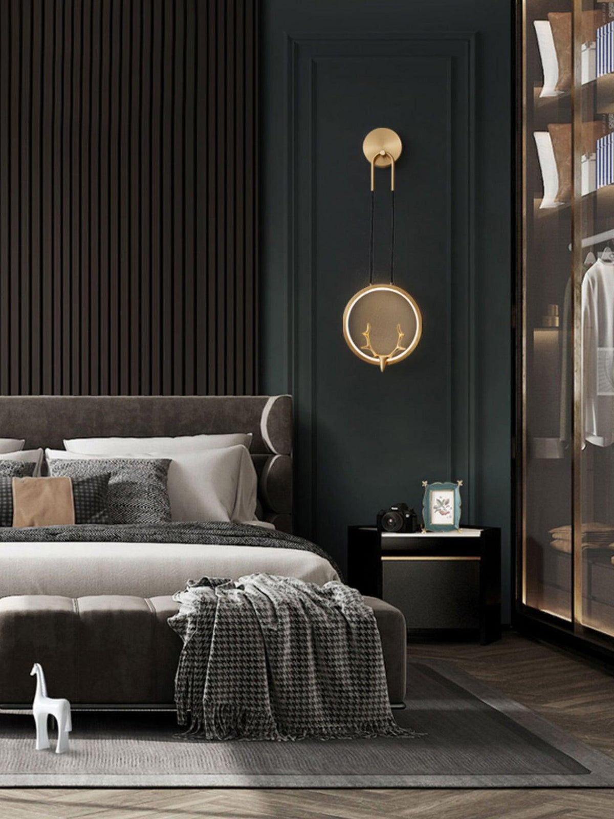 Delavelle Brass Wall Light-Moonnatur