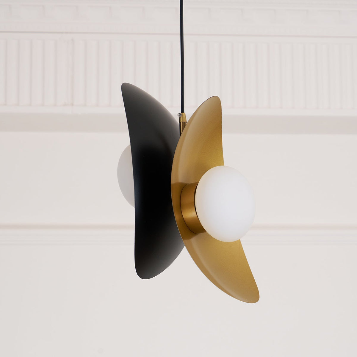 Sylveneth Glass Pendant Light-Moonnatur