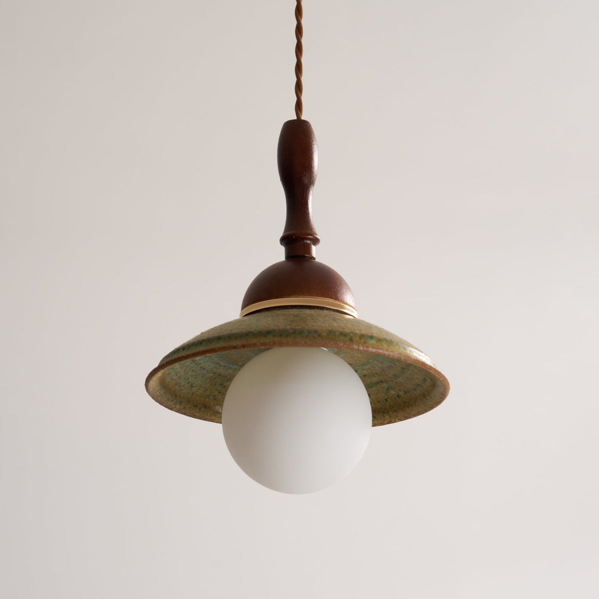 Tarenune Ceramic Pendant Light-Moonnatur