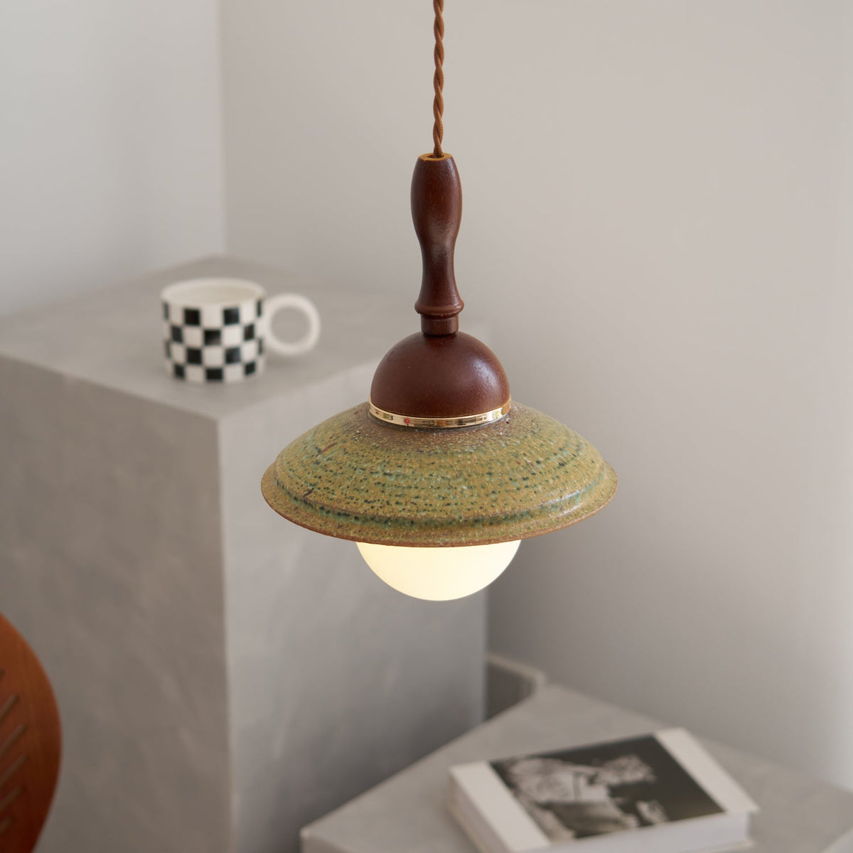Tarenune Ceramic Pendant Light-Moonnatur