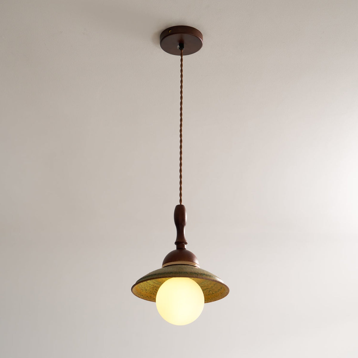 Tarenune Ceramic Pendant Light-Moonnatur