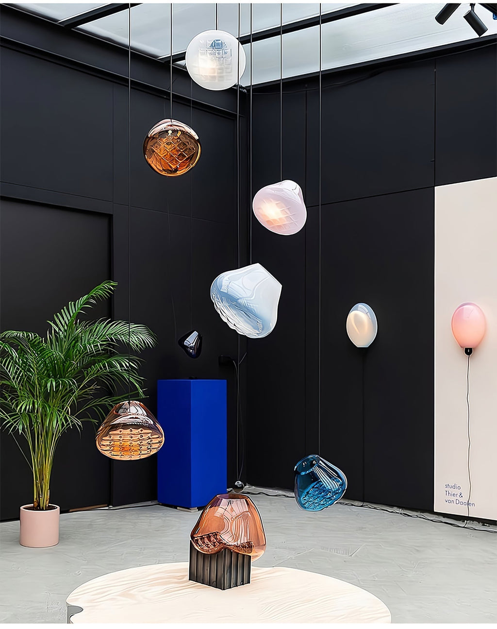 Aldenora Glass Pendant Light-Moonnatur
