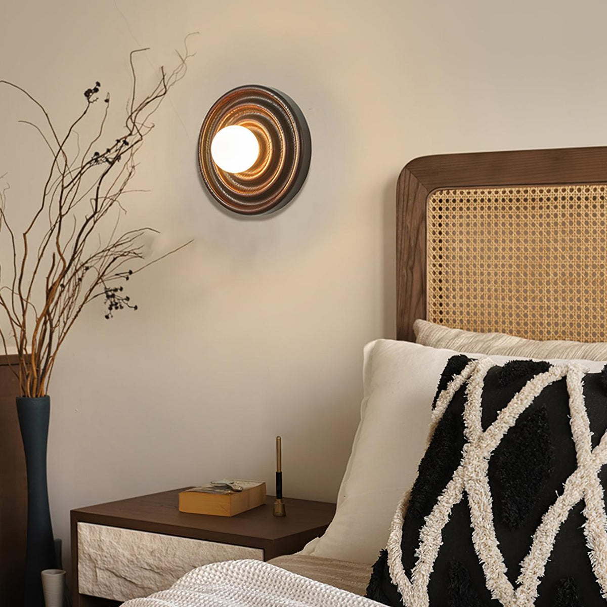 Savenevia Ash Wood Wall Light-Moonnatur