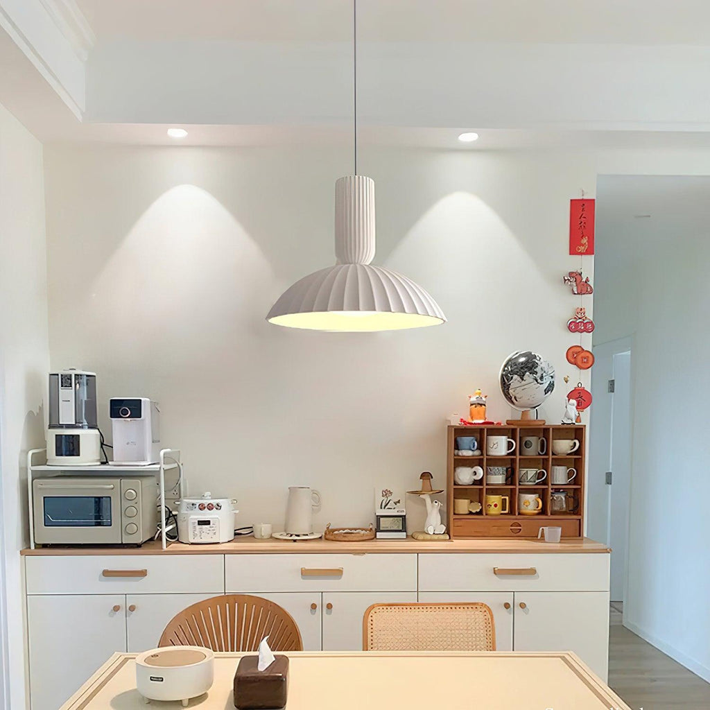 Jarenella Resin Pendant Light-Moonnatur