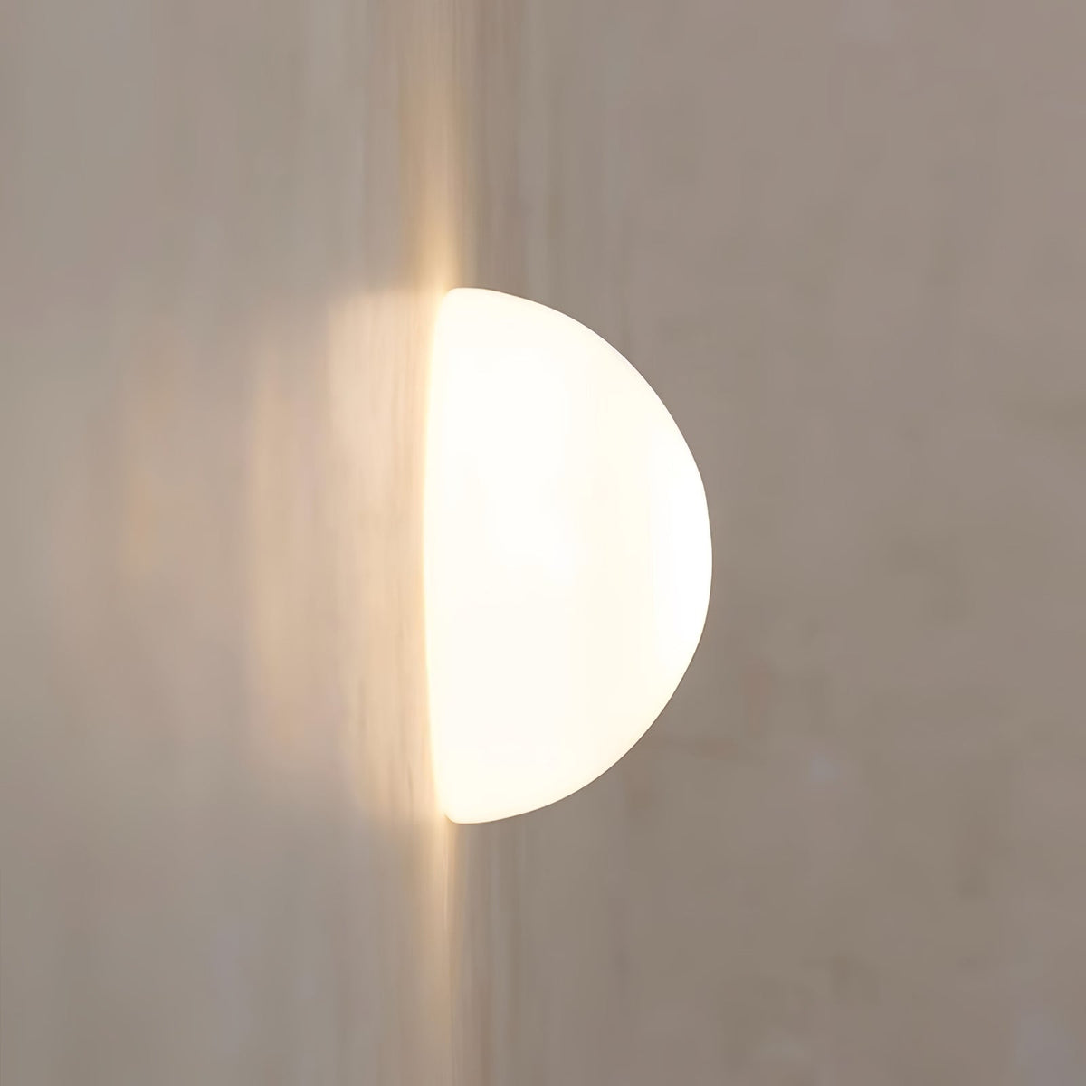 Larkwyn Glass Wall Light-Moonnatur