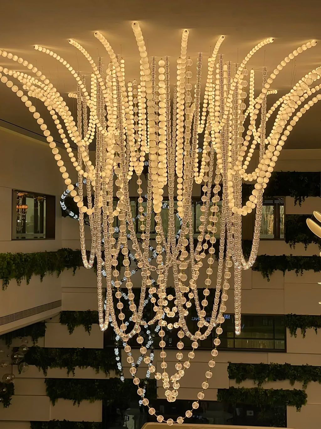 Gildenora Acrylic Chandelier-Moonnatur