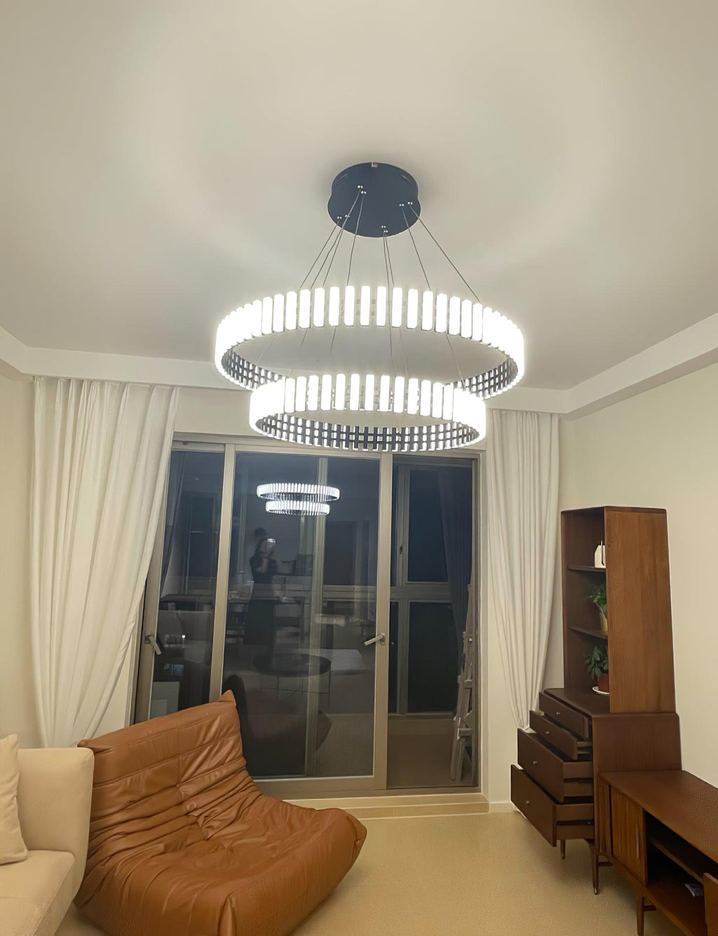 Grevis Acrylic Chandelier-Moonnatur