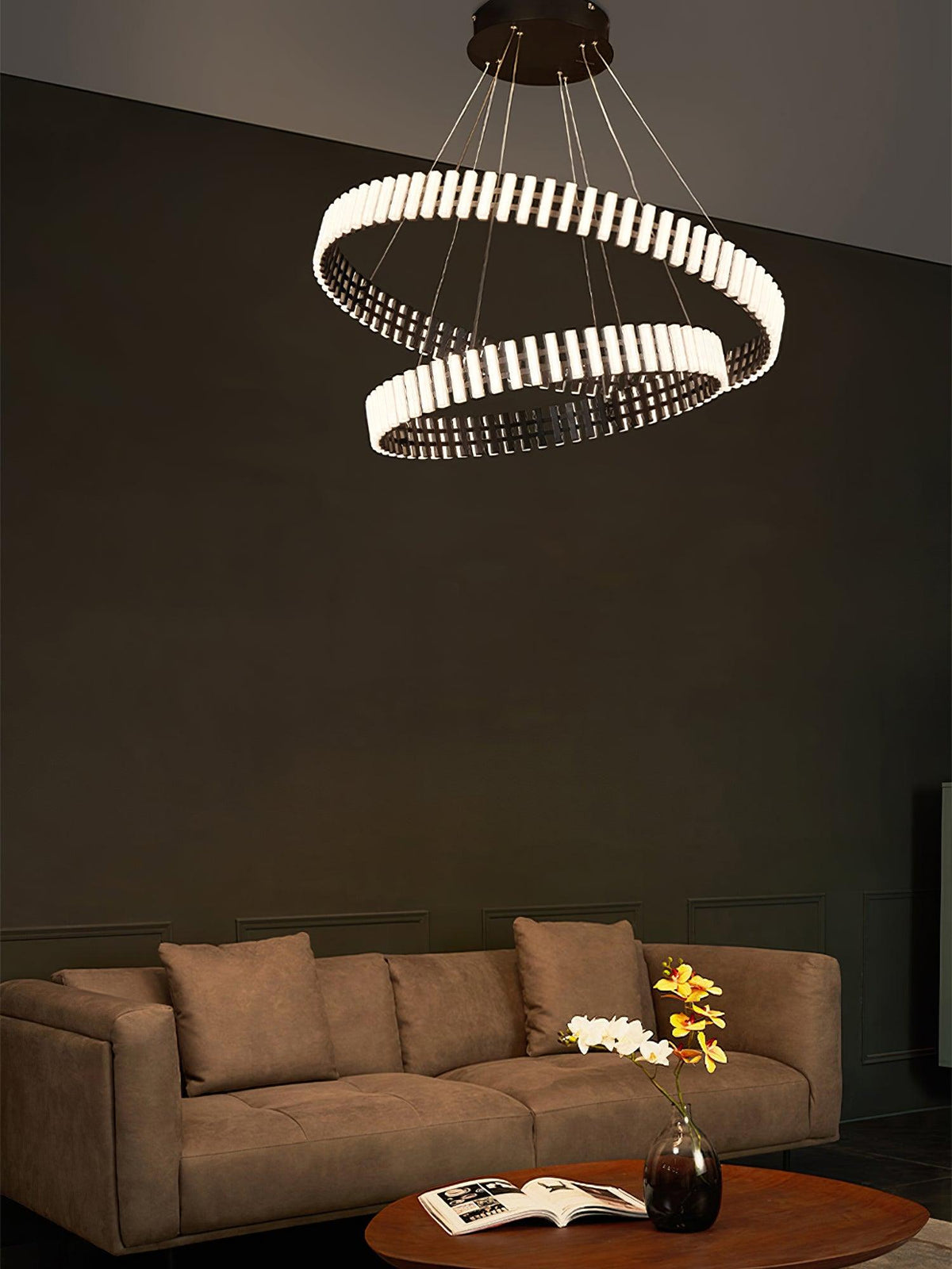 Grevis Acrylic Chandelier-Moonnatur